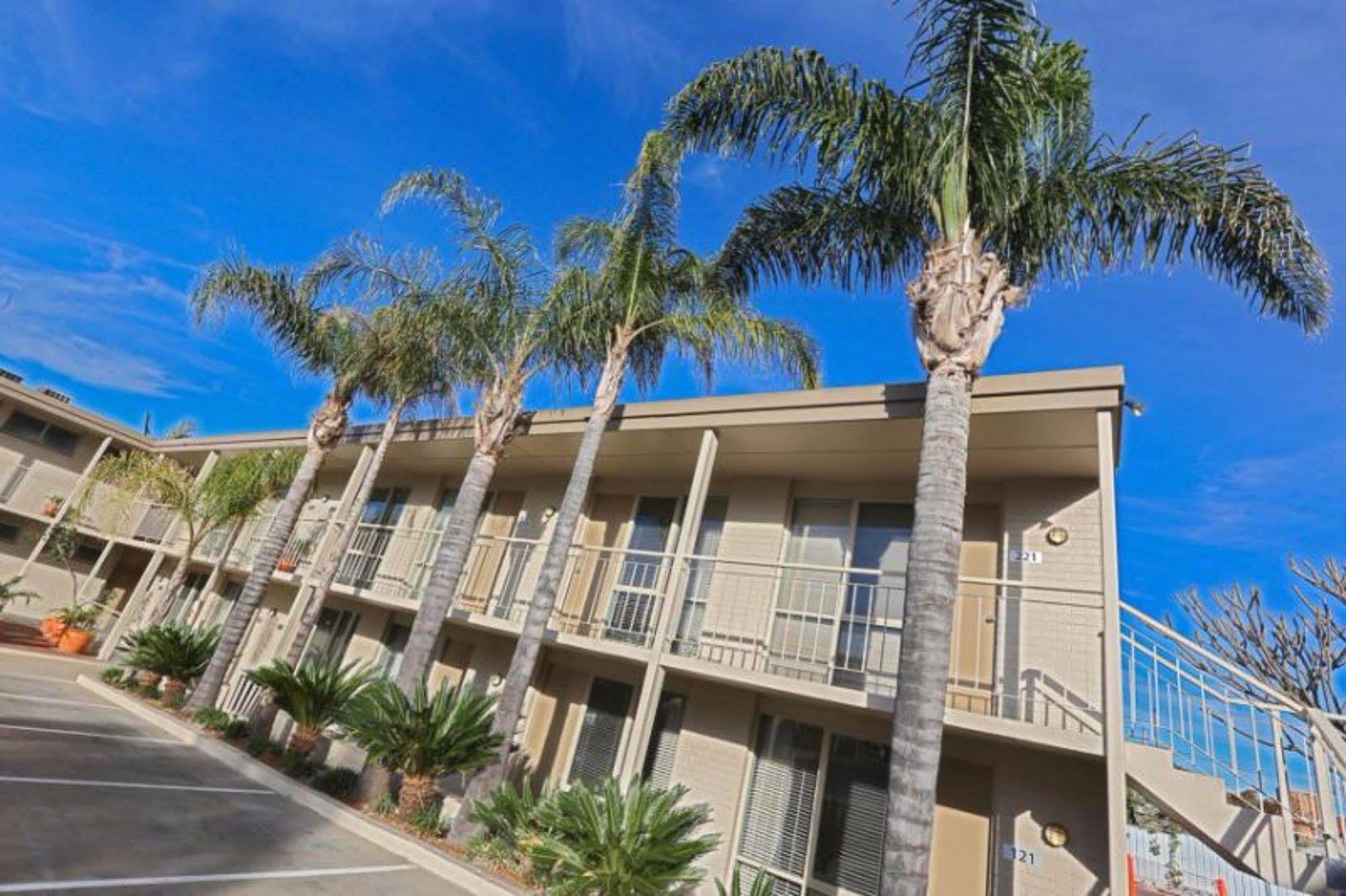 Commodore Mildura Motel Exteriér fotografie