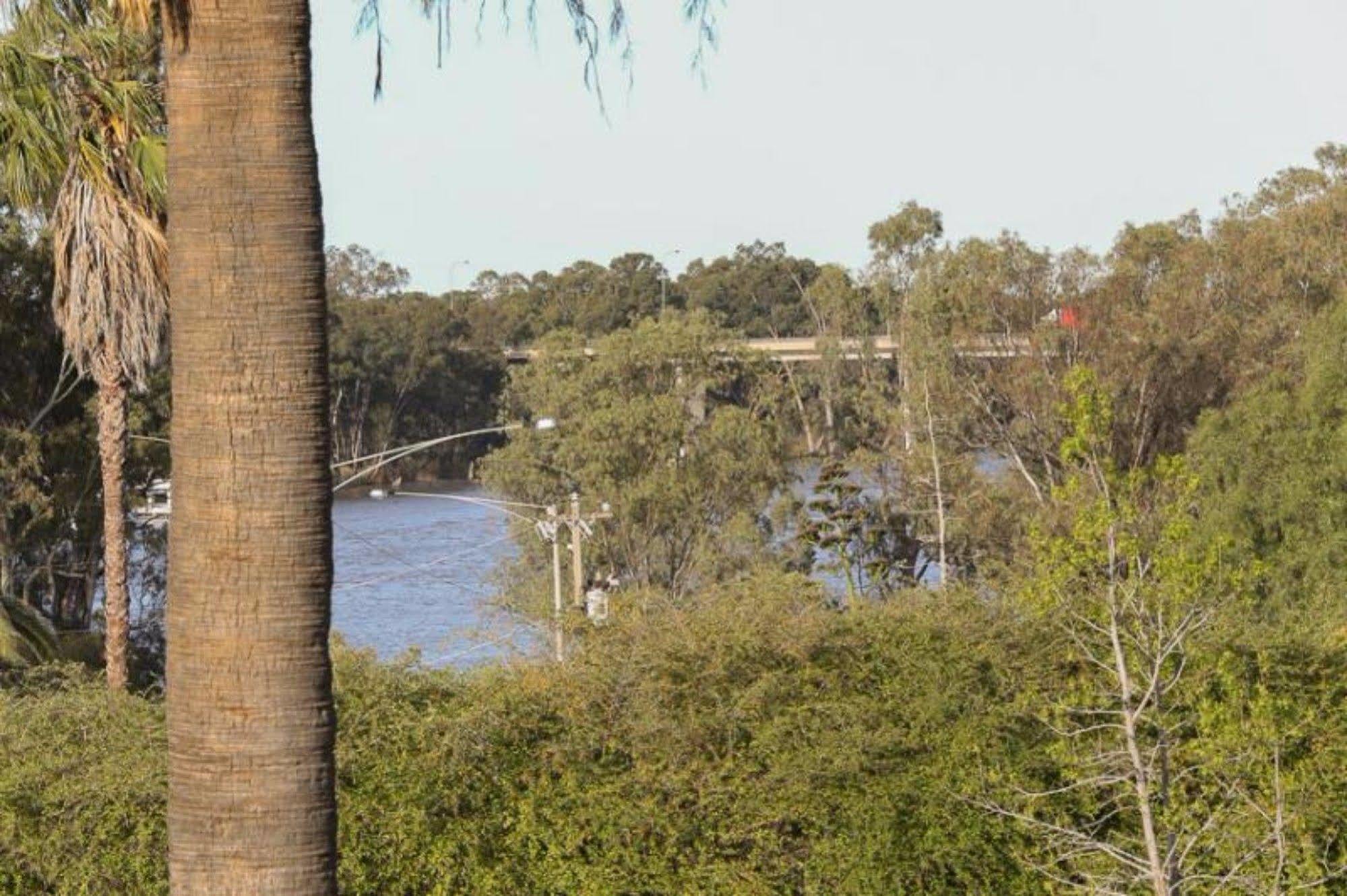 Commodore Mildura Motel Exteriér fotografie