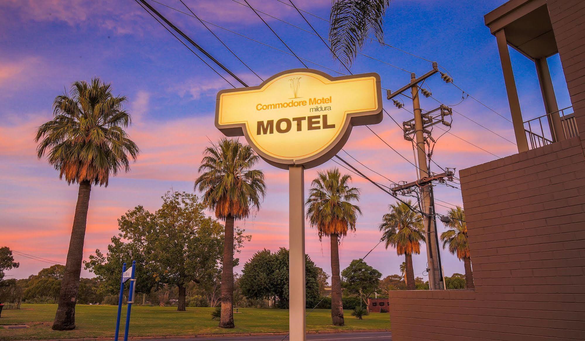 Commodore Mildura Motel Exteriér fotografie
